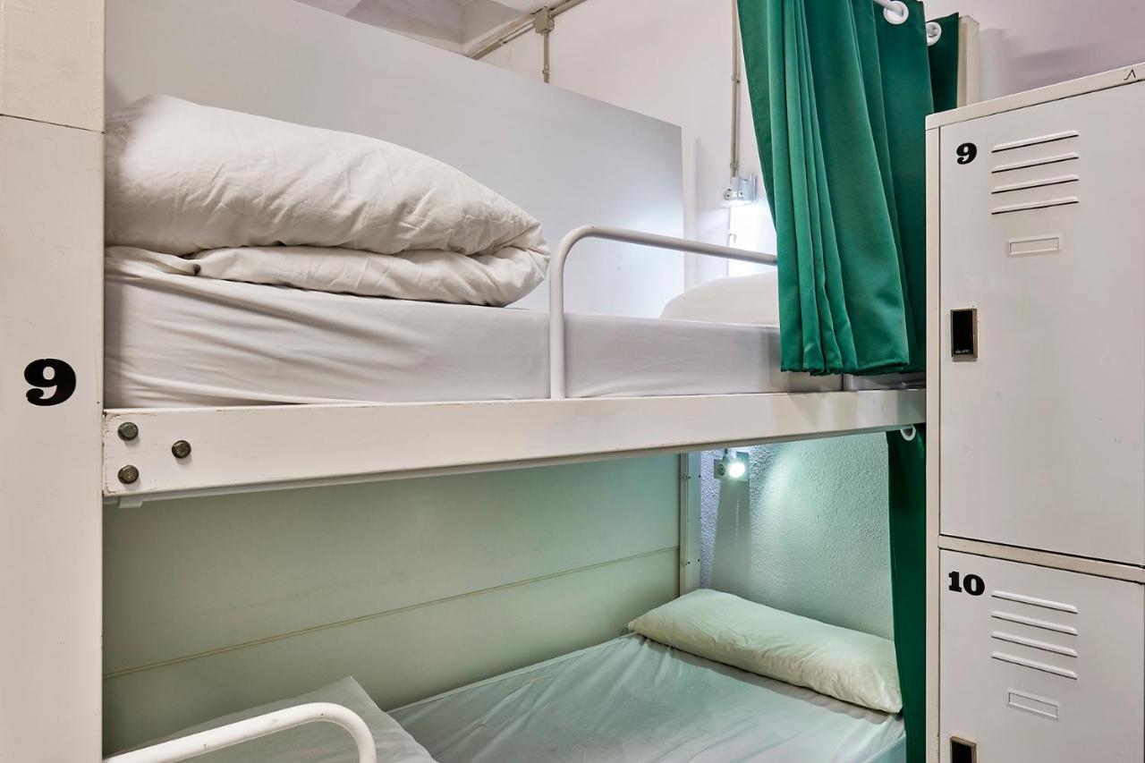 Hola Hostal Collblanc L'Hospitalet de Llobregat Eksteriør billede