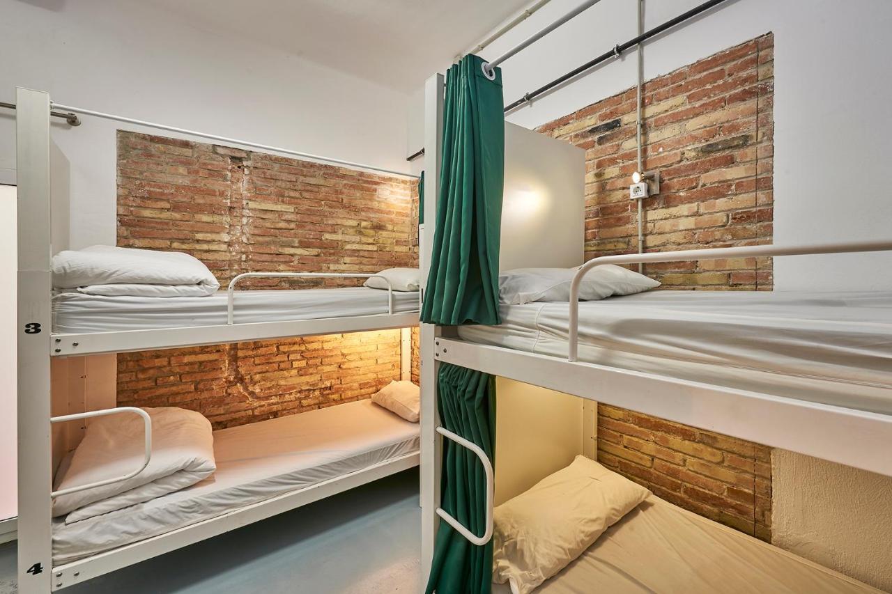 Hola Hostal Collblanc L'Hospitalet de Llobregat Eksteriør billede