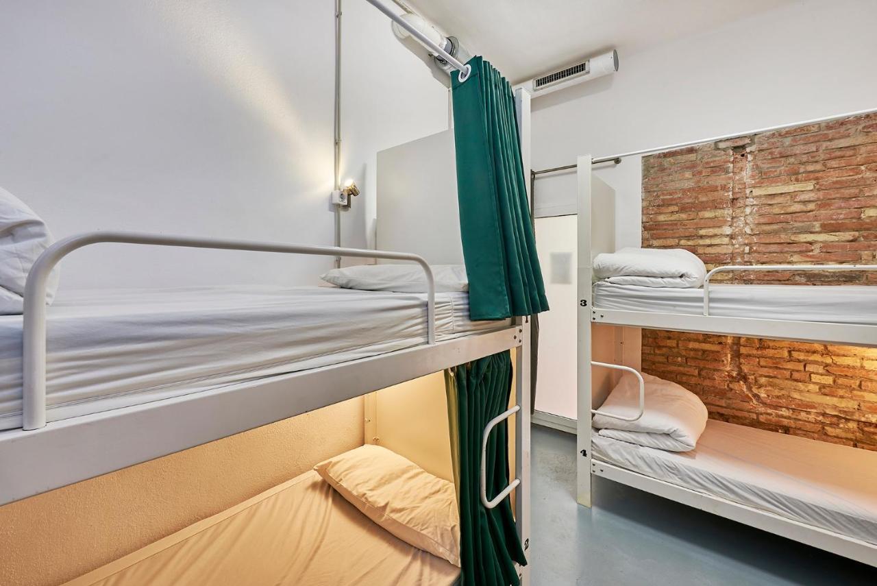 Hola Hostal Collblanc L'Hospitalet de Llobregat Eksteriør billede